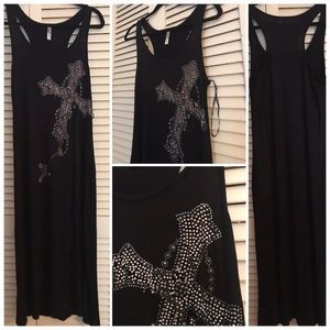 Black sleeveless maxi dress